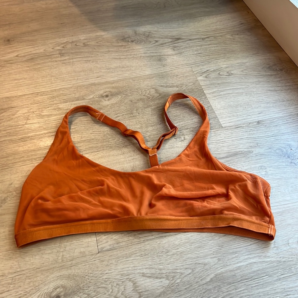 SILKY MESH SCOOP NECK BRALETTE